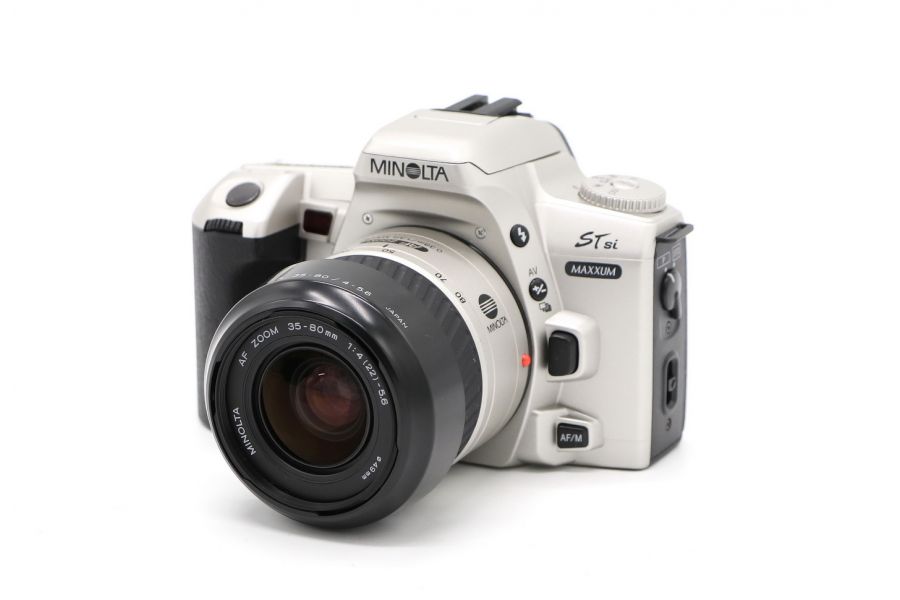 Minolta Maxxum STsi kit