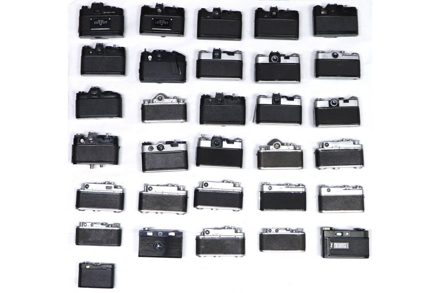 Фотоаппараты и прочие фототовары (31 штук) Комплект №1