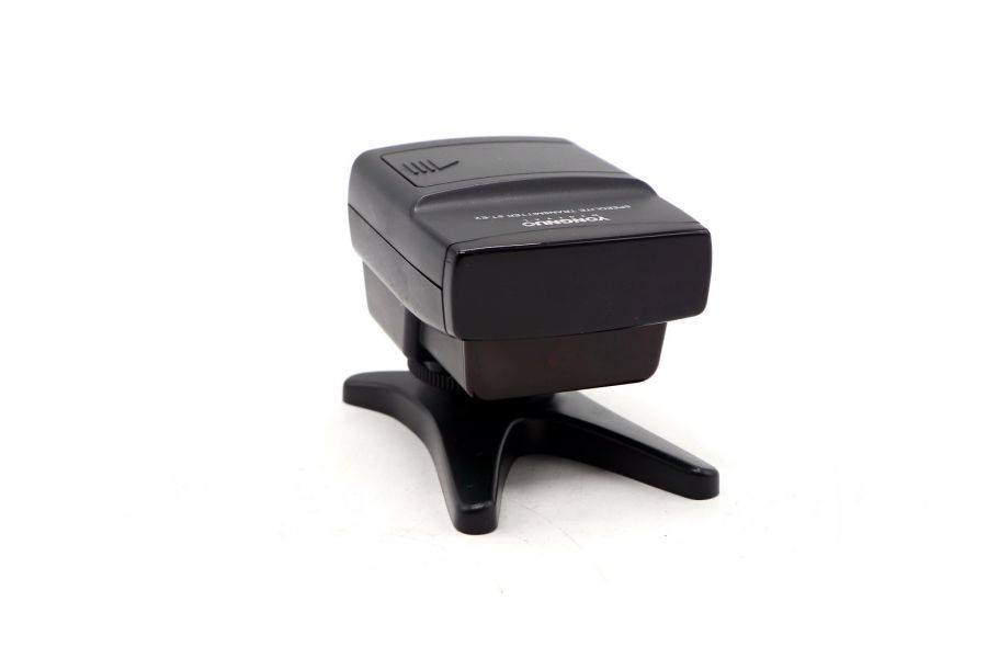 Трансмиттер Yongnuo ST-E2 в упаковке