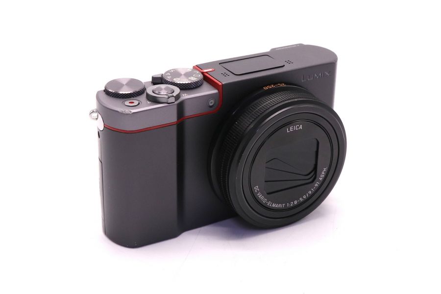 Panasonic Lumix DMC-TZ100 в упаковке