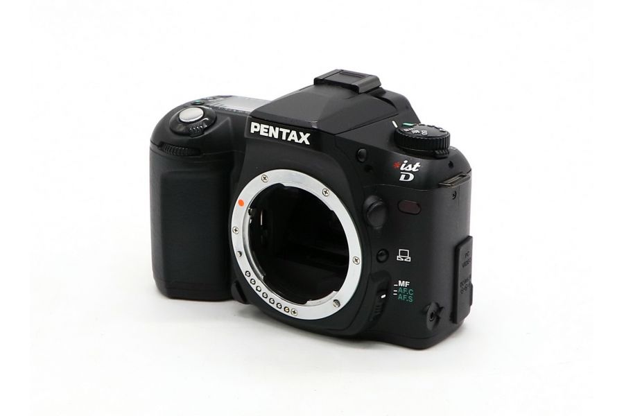 Pentax ist D body