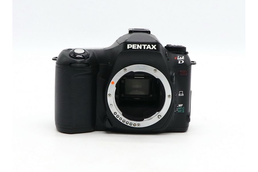 Pentax ist D body