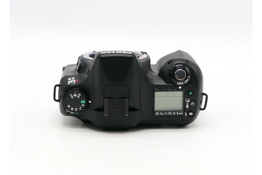 Pentax ist D body
