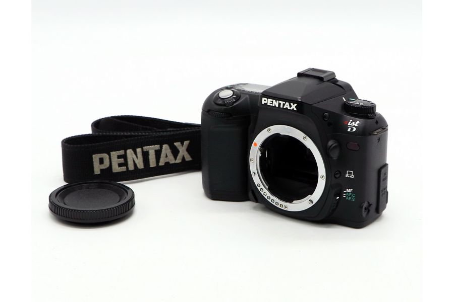 Pentax ist D body