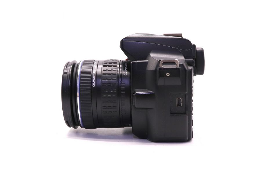 Olympus E-500 kit 14-42mm f/3.5-5.6 (пробег 27045 кадров)