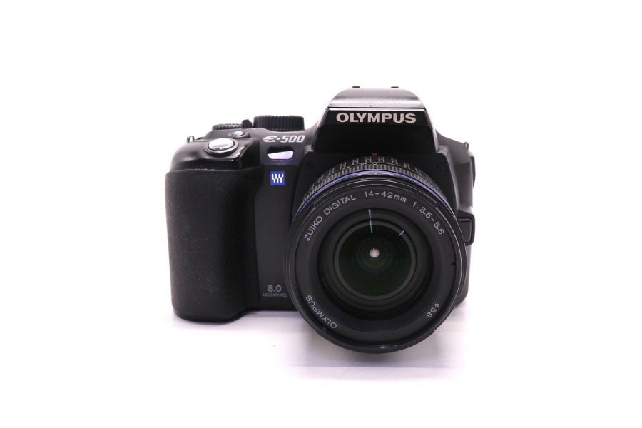 Olympus E-500 kit 14-42mm f/3.5-5.6 (пробег 27045 кадров)