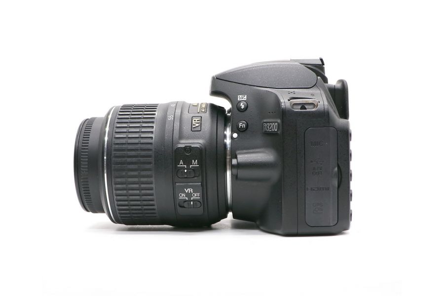 Nikon D3200 kit в упаковке (пробег 9995 кадров)