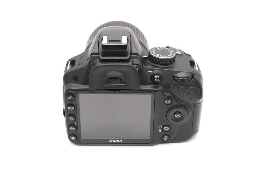 Nikon D3200 kit в упаковке (пробег 9995 кадров)