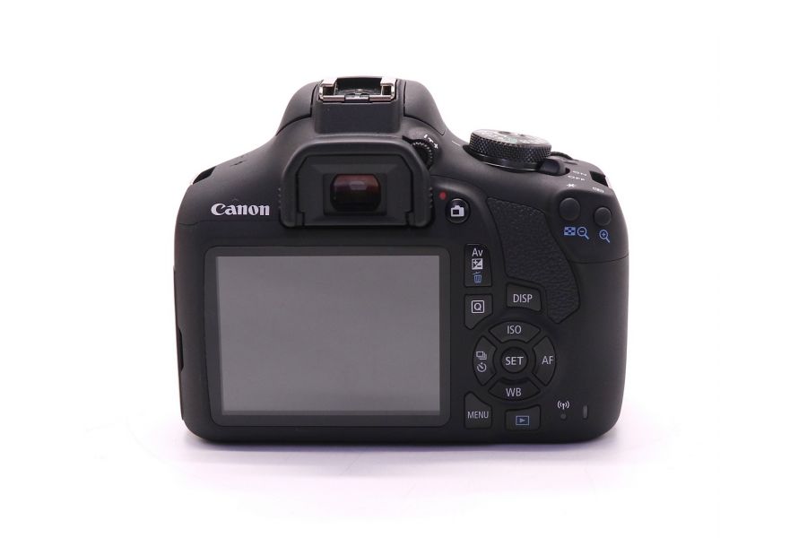 Canon EOS 2000D kit в упаковке (пробег 385 кадров)
