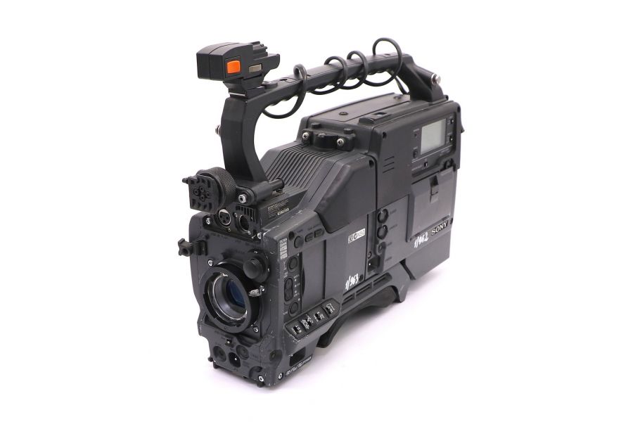 Видеокамера Sony DXC-D35P + Sony PVV-3P