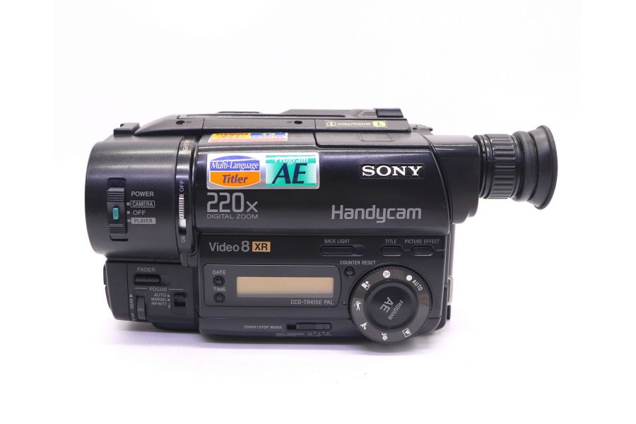 Видеокамера Sony CCD-TR415E
