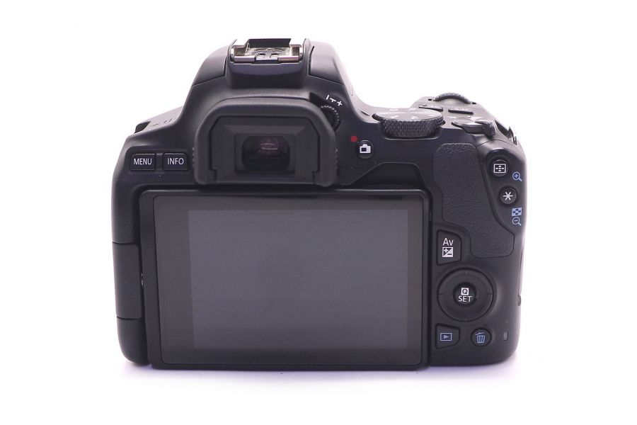 Canon EOS 250D body в упаковке (пробег 6065 кадров)