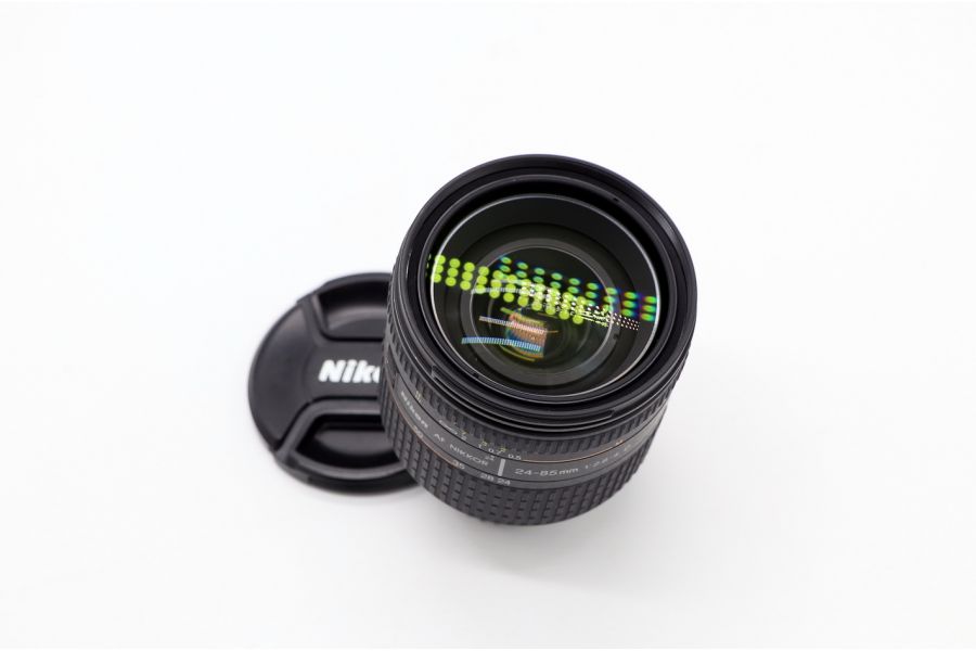 Nikon AF 24-85mm f/2.8-4D Nikkor в упаковке