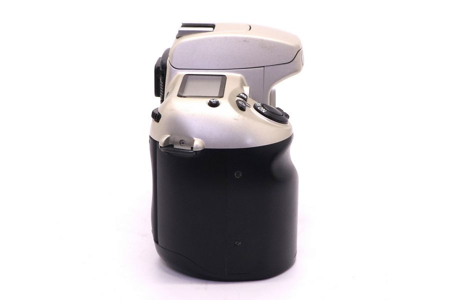 Nikon F60 body (Japan, 1999)