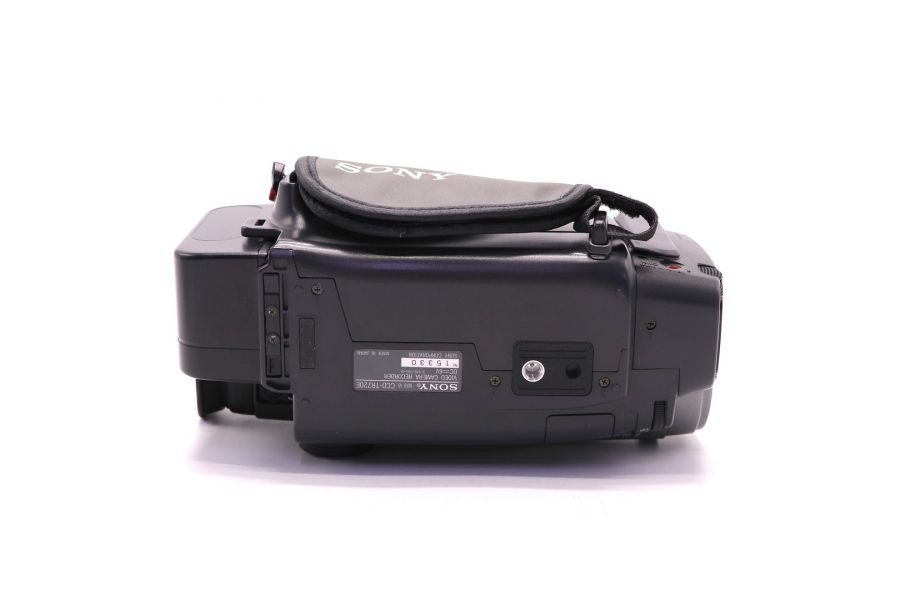 Видеокамера Sony CCD-TR720E