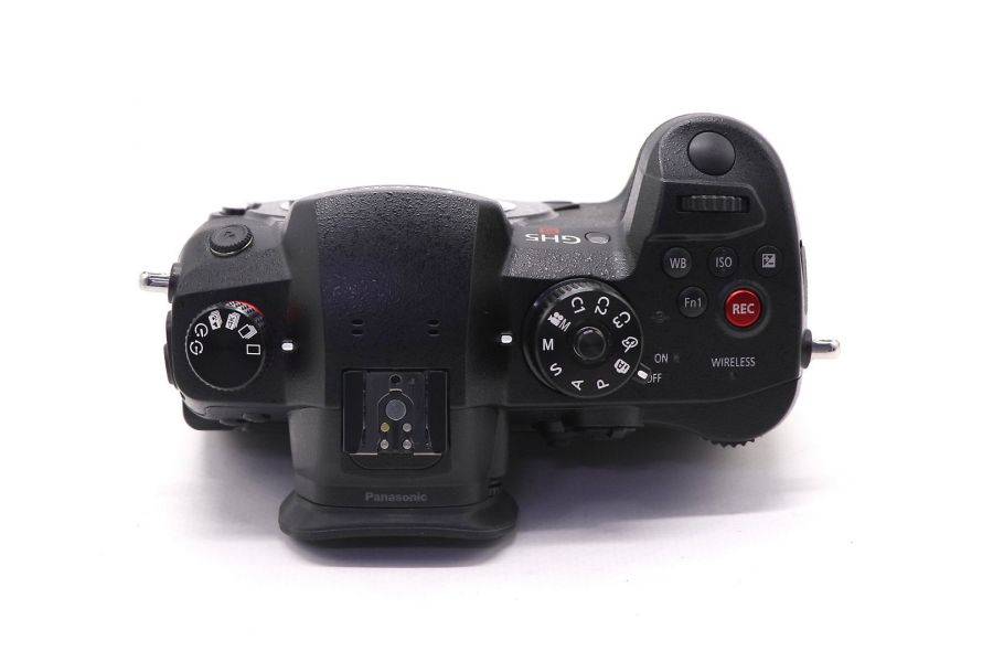 Panasonic Lumix DC-GH5S body (пробег 40 кадров)