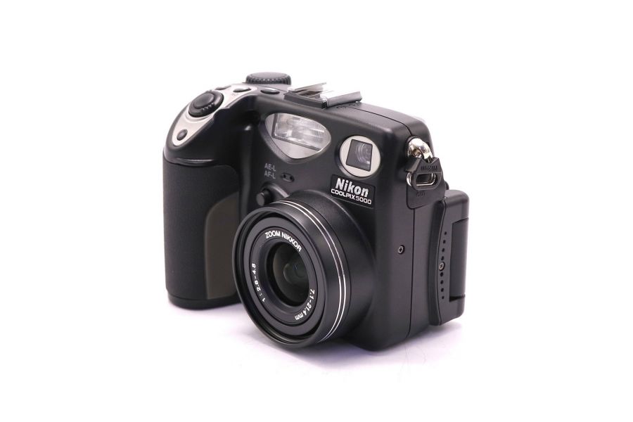Nikon Coolpix 5000