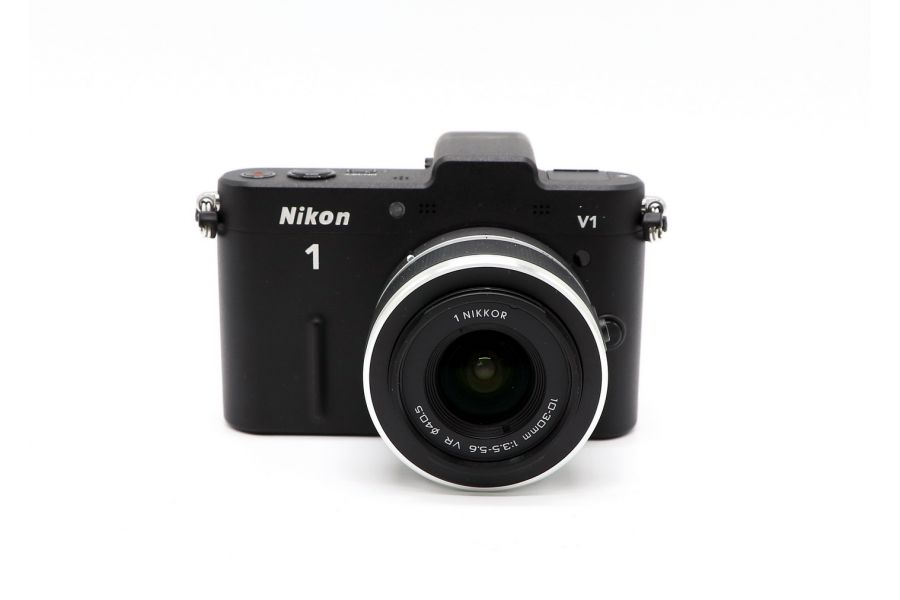 Nikon 1 V1 kit в упаковке