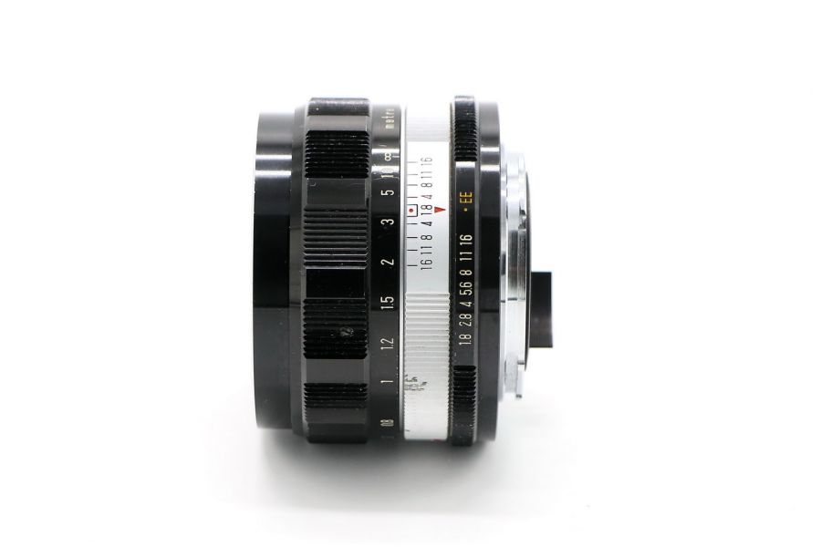 Konica Hexanon 52mm f/1.8