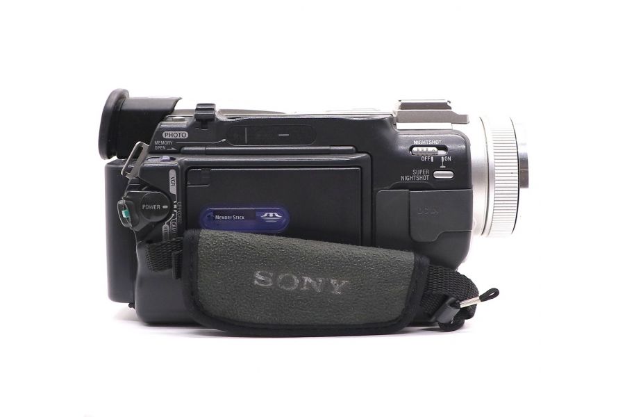 Видеокамера Sony DCR-TRV20E