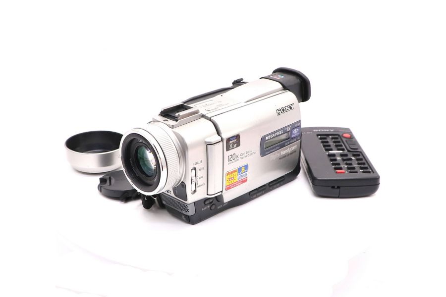 Видеокамера Sony DCR-TRV20E