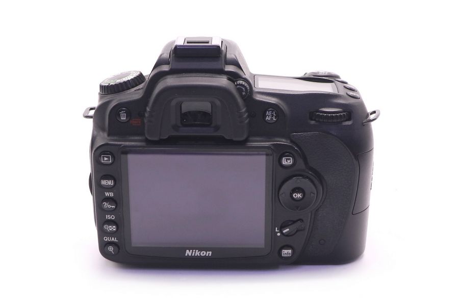 Nikon D90 body в упаковке (пробег 10700 кадров)