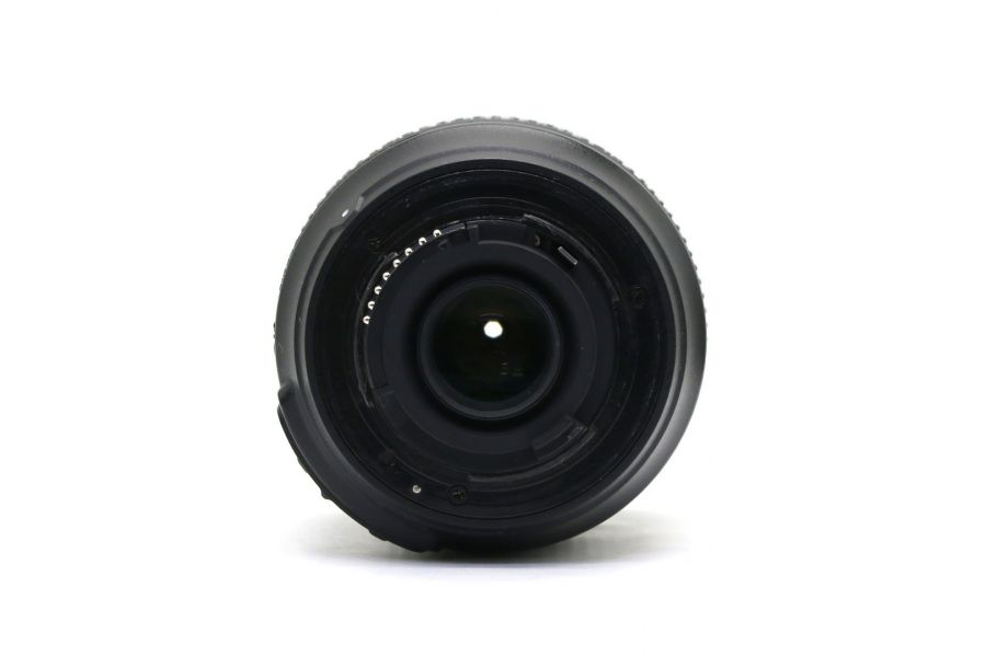 Nikon 18-105mm f/3.5-5.6G AF-S ED DX VR Nikkor б. (Thailand)