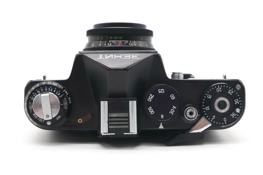 Зенит 10 + Индустар (СССР, 1982)