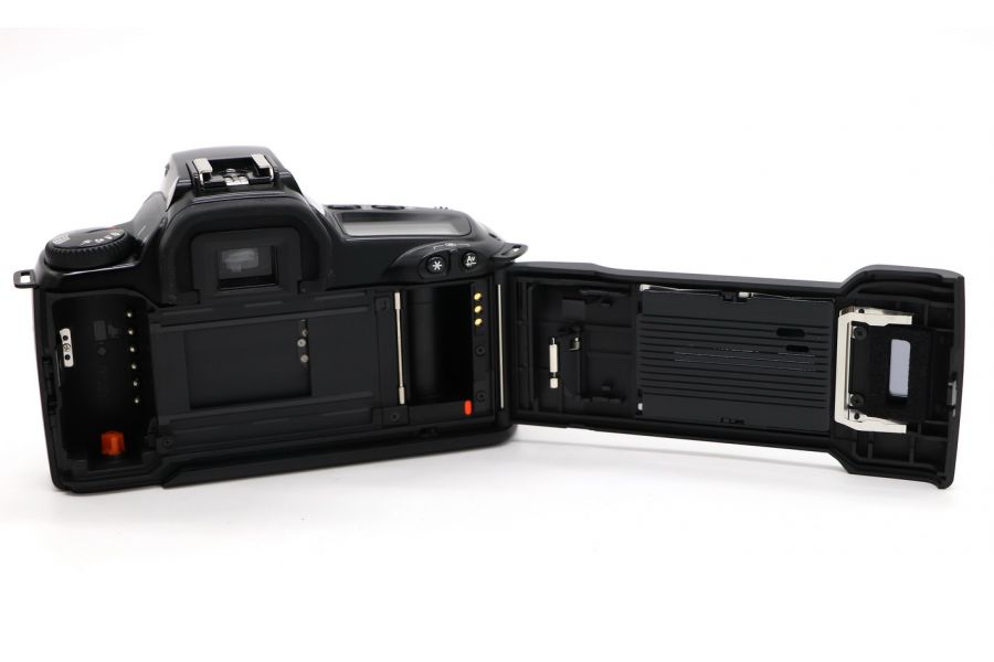 Canon EOS 3000 body (Japan, 2000) 