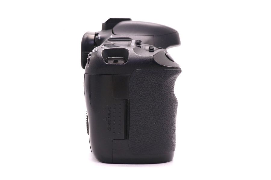 Canon EOS 7D body (пробег 211355 кадров)