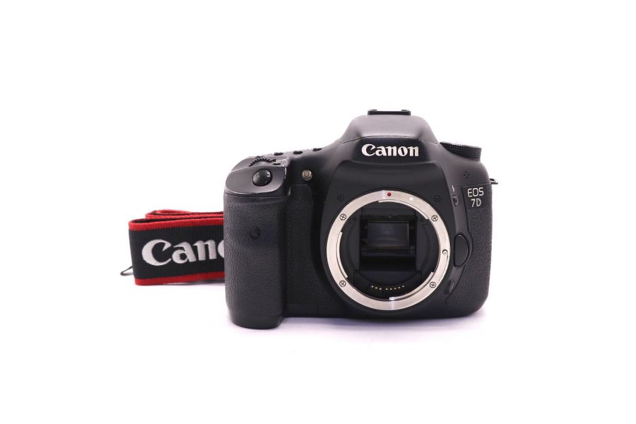 Canon EOS 7D body (пробег 211355 кадров)