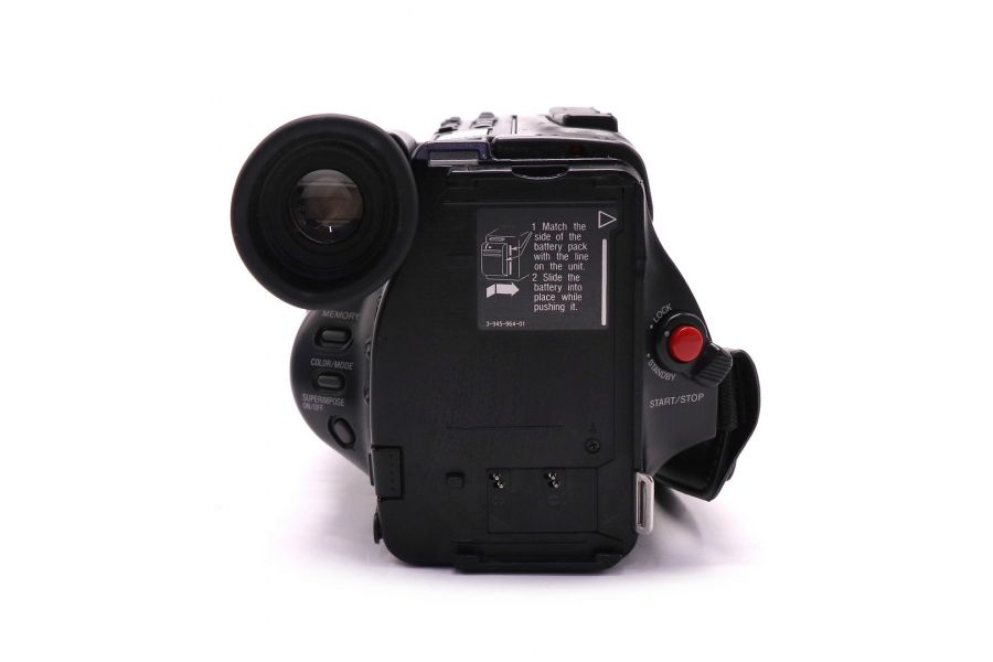 Видеокамера Sony CCD-TR705e в упаковке