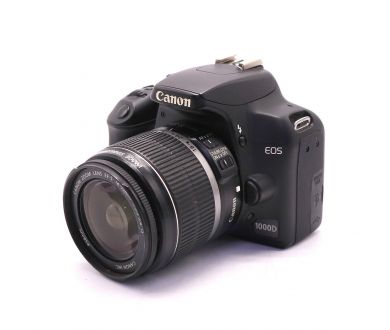 Canon EOS 1000D kit (пробег 3500 кадров)