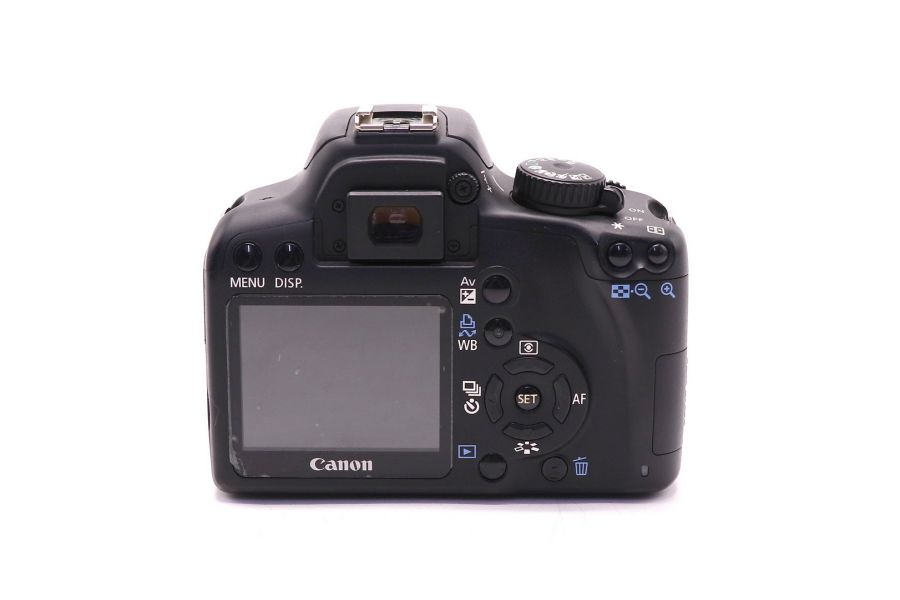 Canon EOS 1000D kit (пробег 3500 кадров)