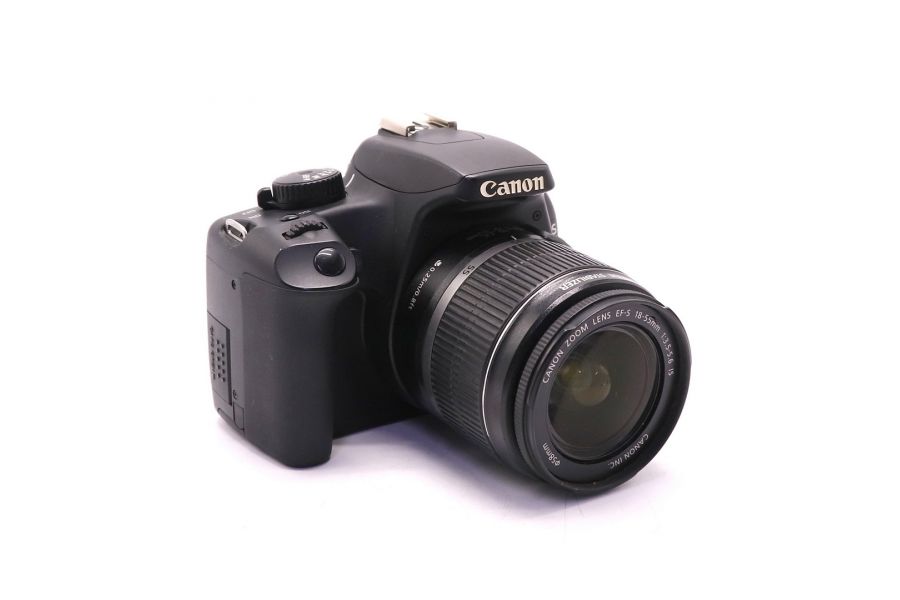 Canon EOS 1000D kit (пробег 3500 кадров)