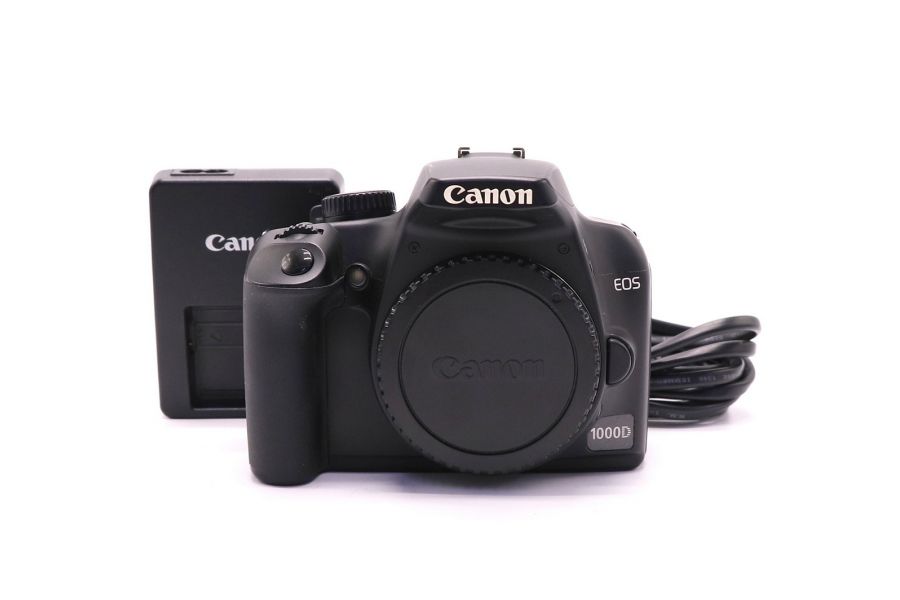 Canon EOS 1000D body (пробег 3005 кадров)