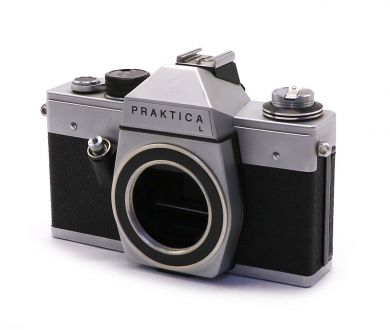 Praktica L body (Germany,1970)