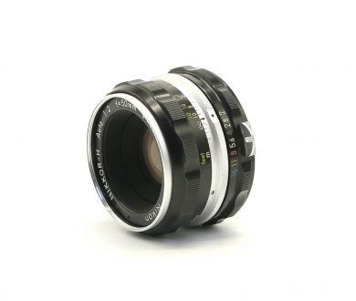 Nikon Nikkor-H 50mm f/2 Auto