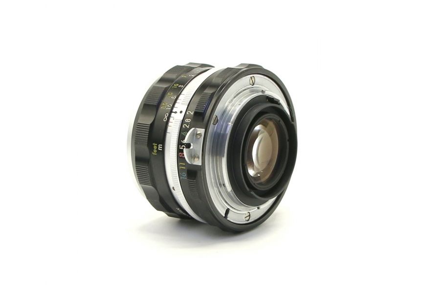 Nikon Nikkor-H 50mm f/2 Auto