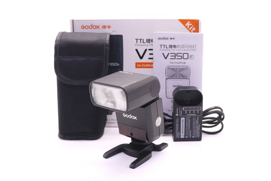 Фотовспышка Godox V350F в упаковке