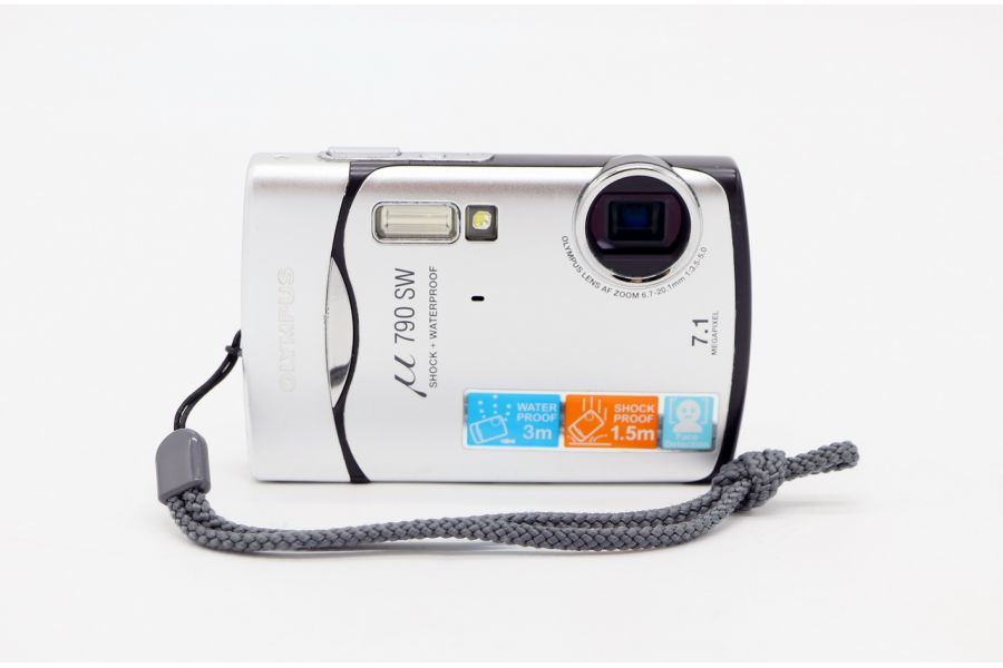 OLYMPUS µ 790 SW