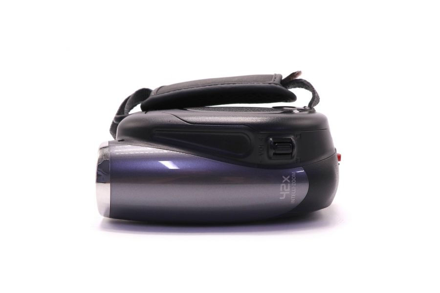 Видеокамера Samsung VP-DX200i в упаковке