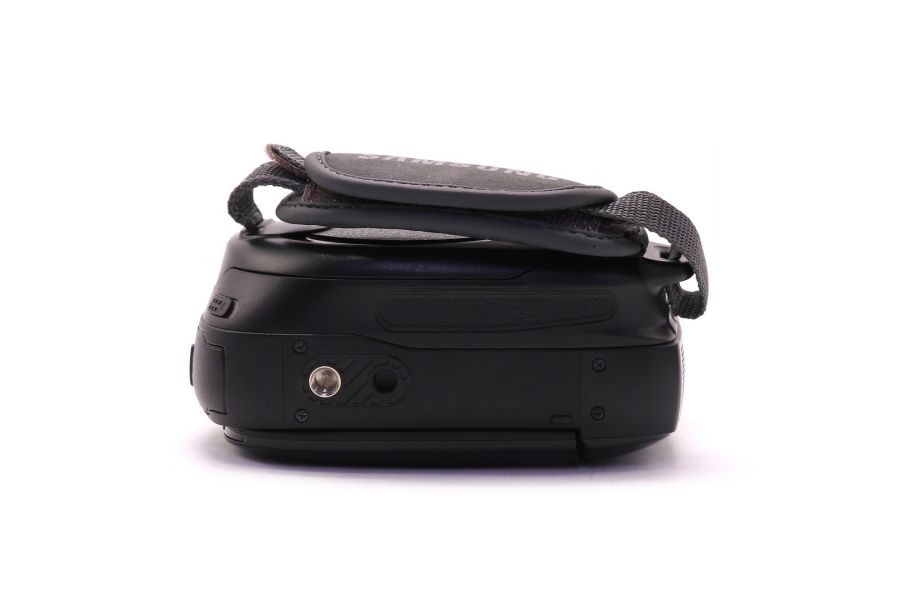 Видеокамера Samsung VP-DX200i в упаковке