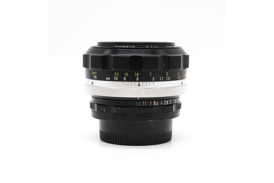 Nikon Nikkor-S 55mm f/1.2 non-Ai