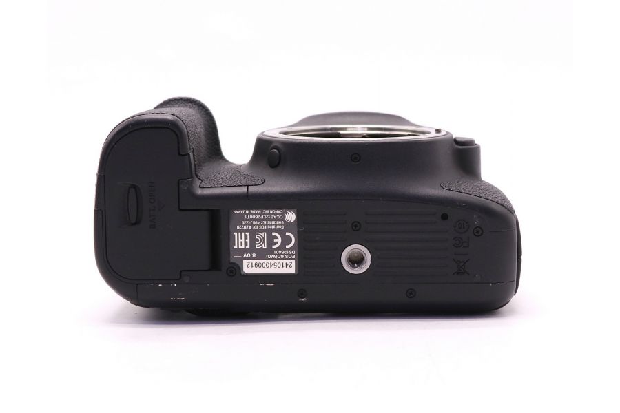 Canon EOS 6D body в упаковке (пробег 8205 кадров)