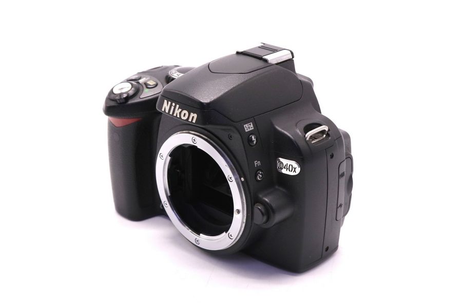 Nikon D40x body (пробег 4750 кадров)