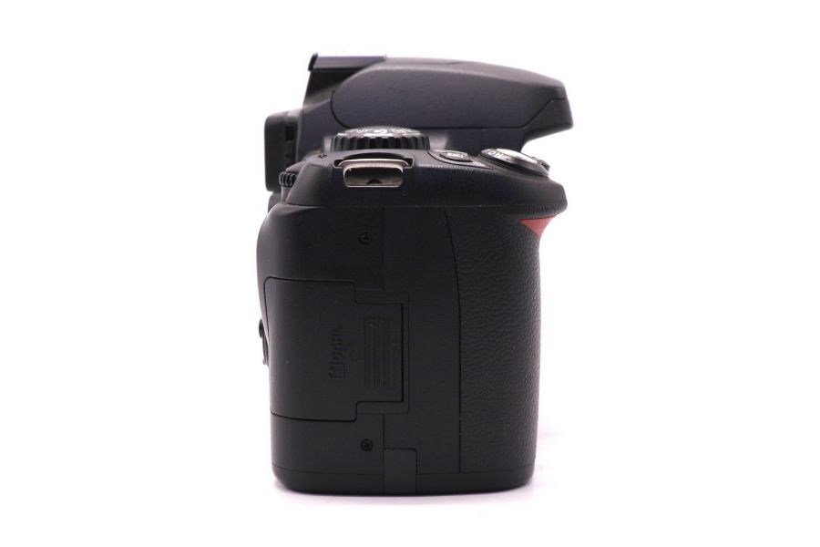 Nikon D40x body (пробег 4750 кадров)