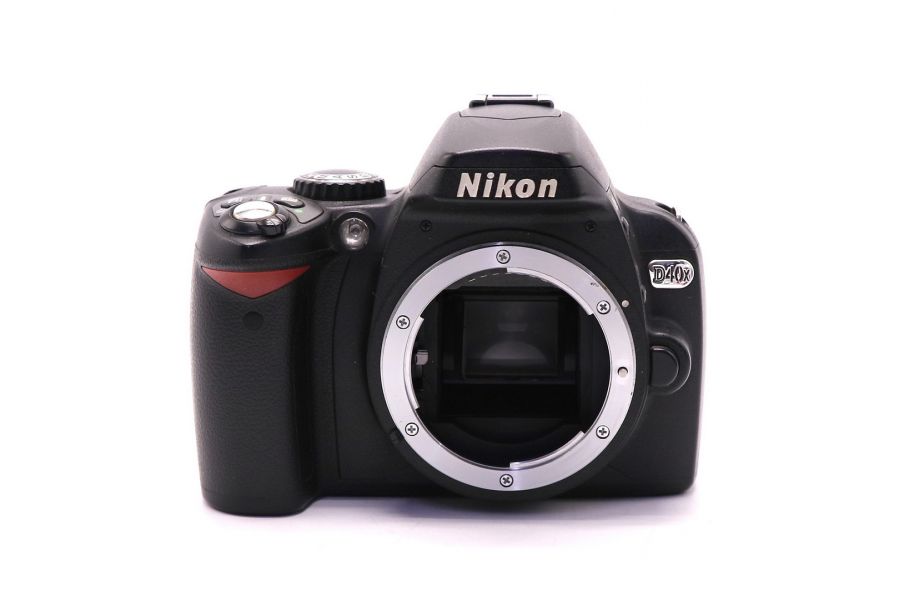 Nikon D40x body (пробег 4750 кадров)