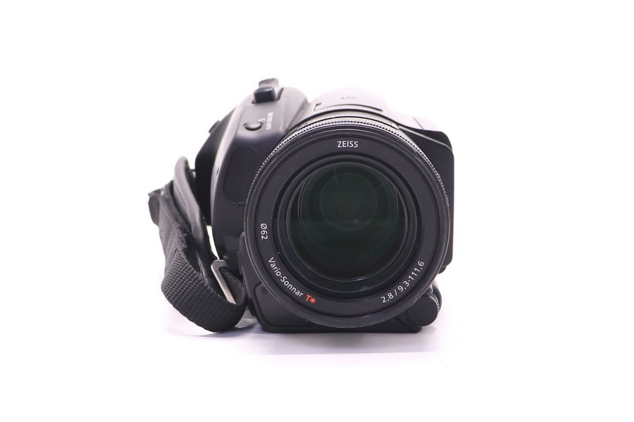 Видеокамера Sony FDR-AX700E 