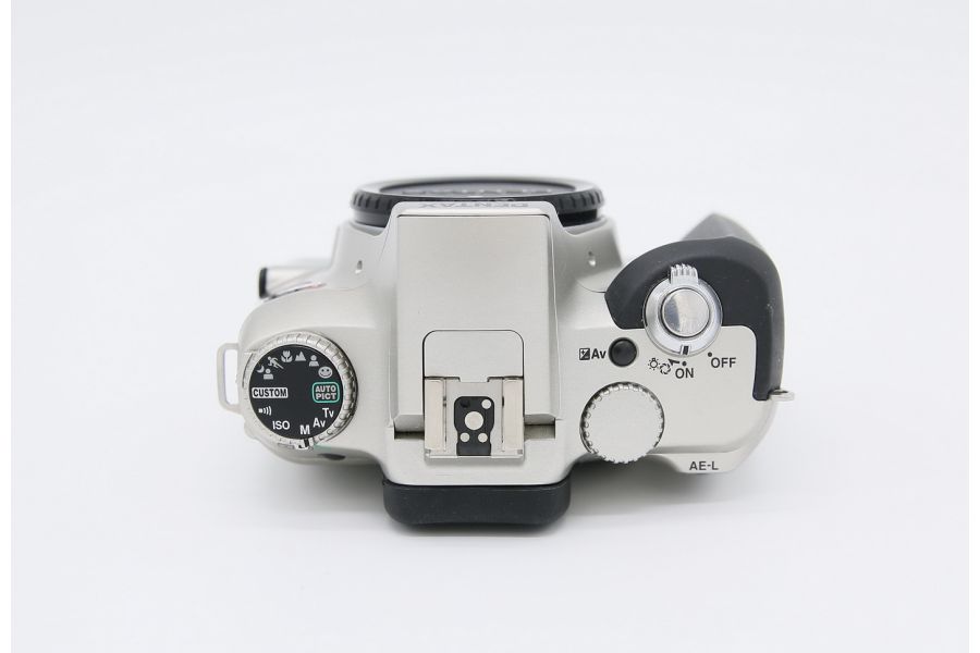 Pentax ist body (Japan, 2003)